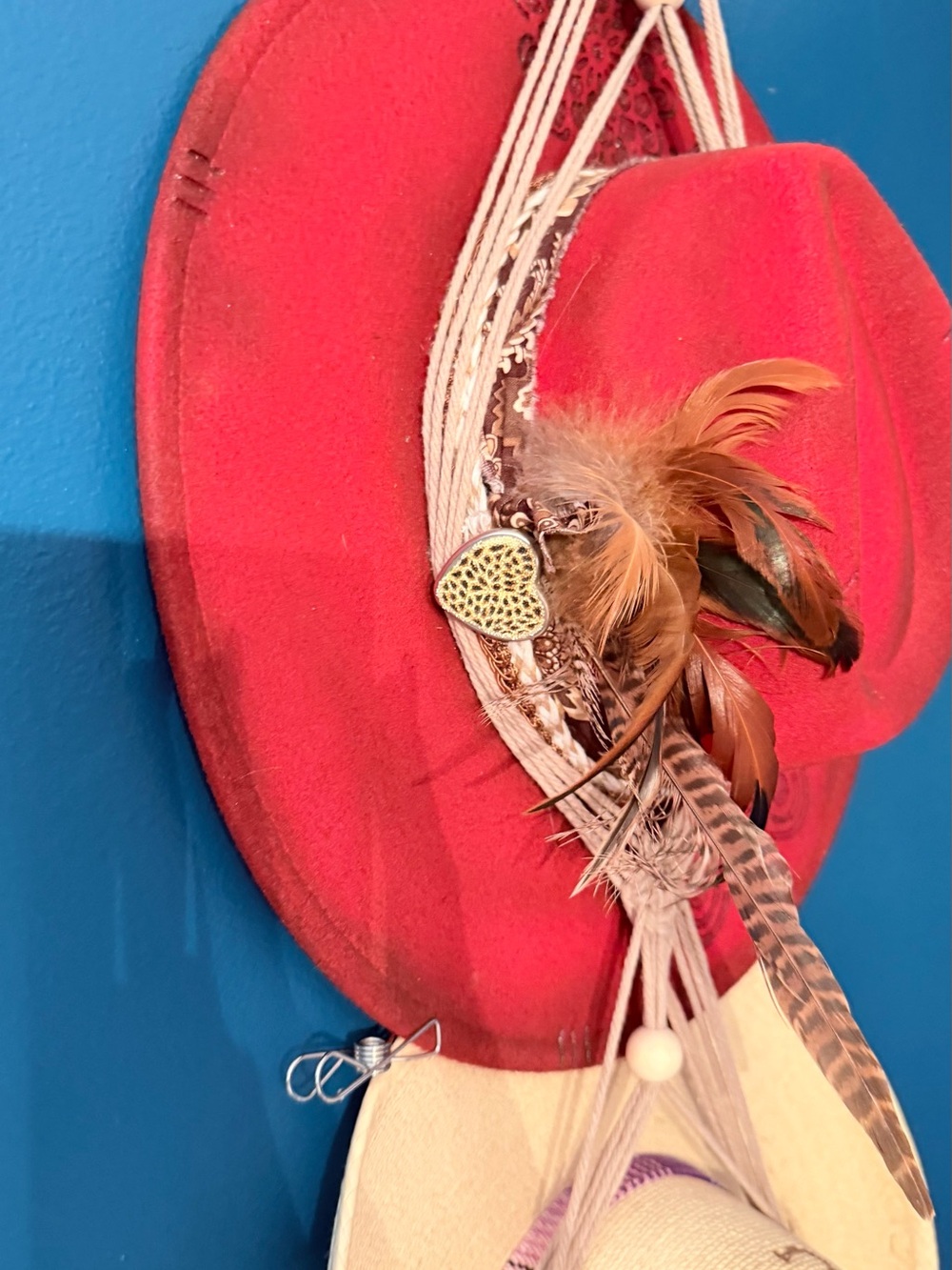 Red Feather-Accent Women's Fedora Hat